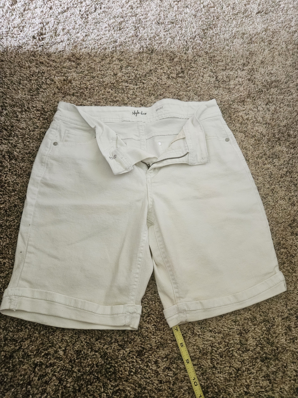 High-Rise White Denim Women's Shorts - Stylish Summer Staple